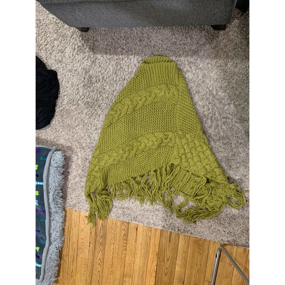 JJ Collection Knit Green Turtle Neck Sweater Shawl One Size - Picture 1 of 3